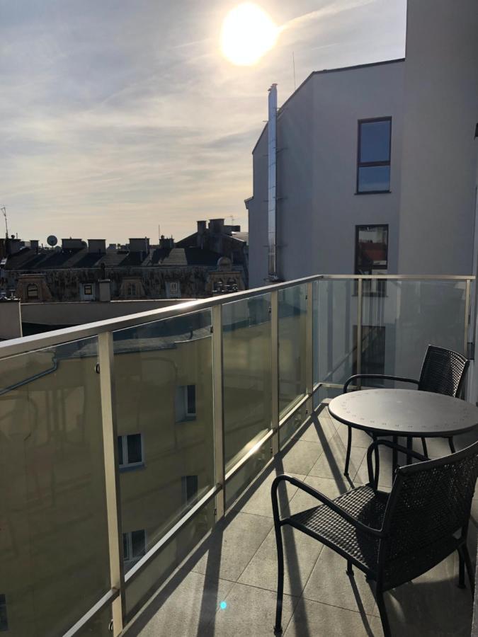 Rent Like Home - Krysiewicza 3 Poznan Bagian luar foto