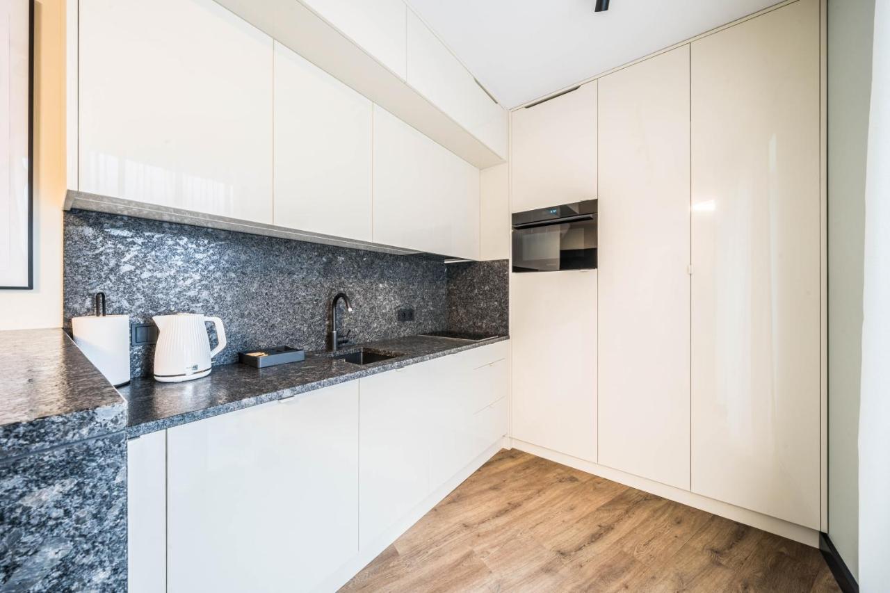 Rent Like Home - Krysiewicza 3 Poznan Bagian luar foto