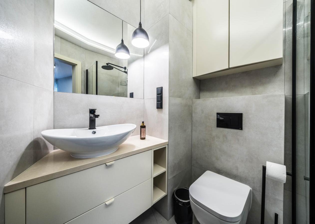 Rent Like Home - Krysiewicza 3 Poznan Bagian luar foto